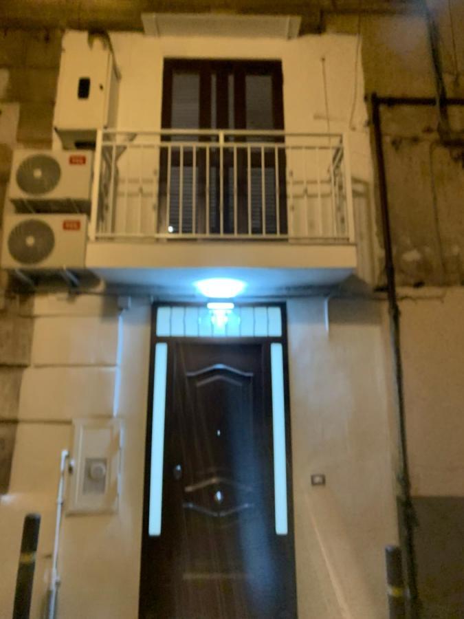 Appartement Viky House Chiaja 1 à Naples Extérieur photo