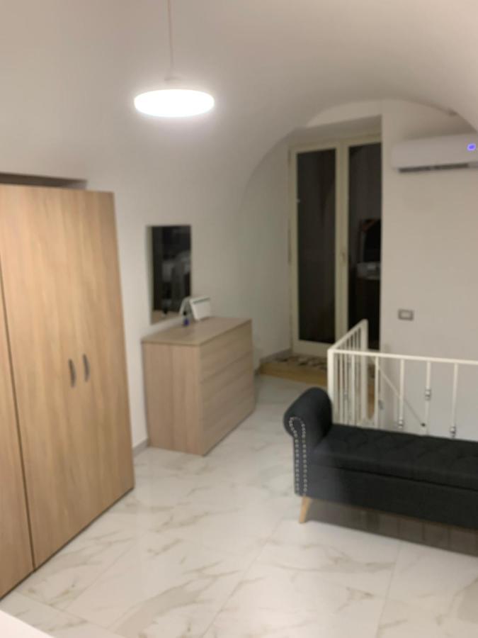 Appartement Viky House Chiaja 1 à Naples Extérieur photo