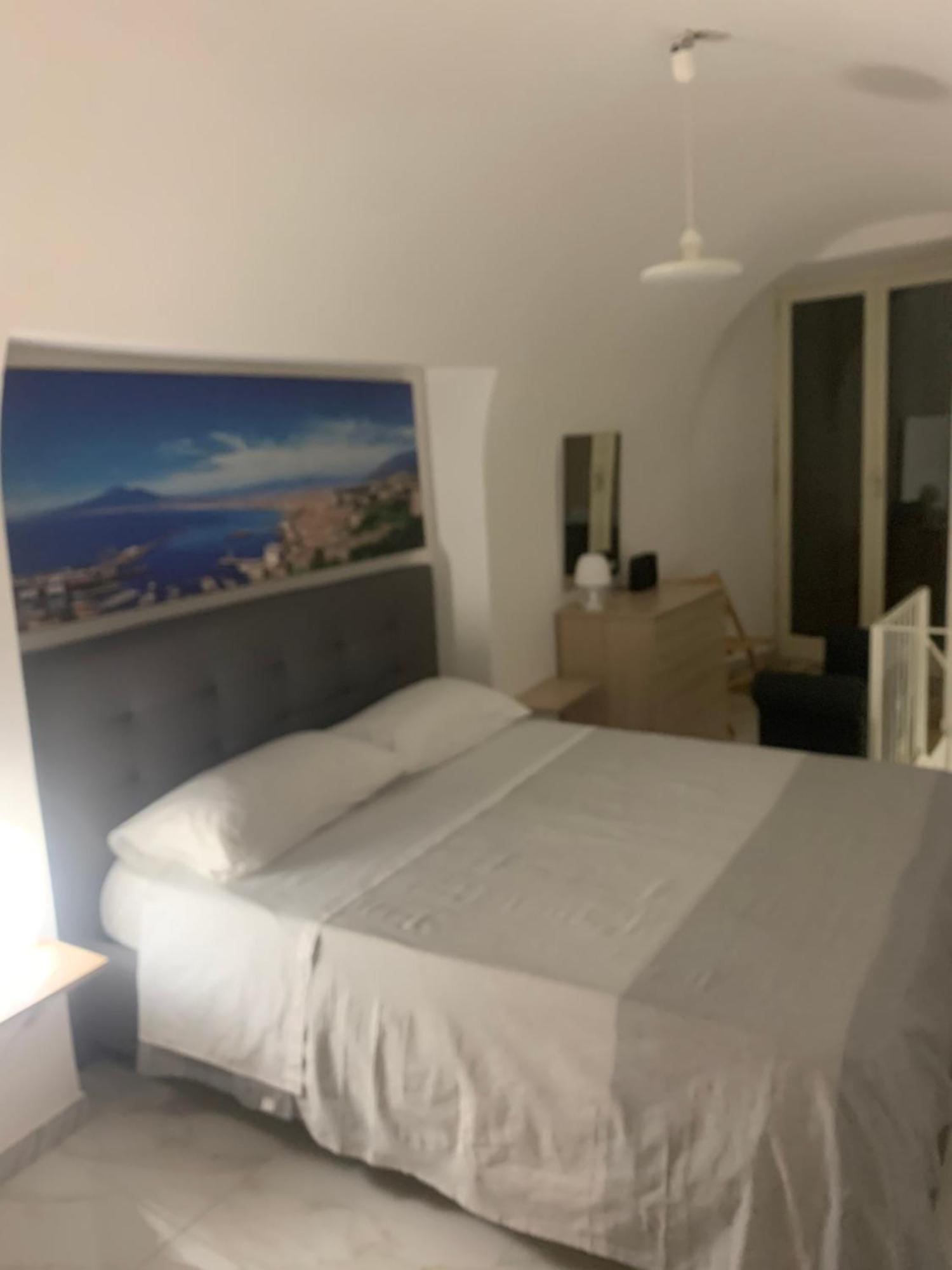 Appartement Viky House Chiaja 1 à Naples Extérieur photo
