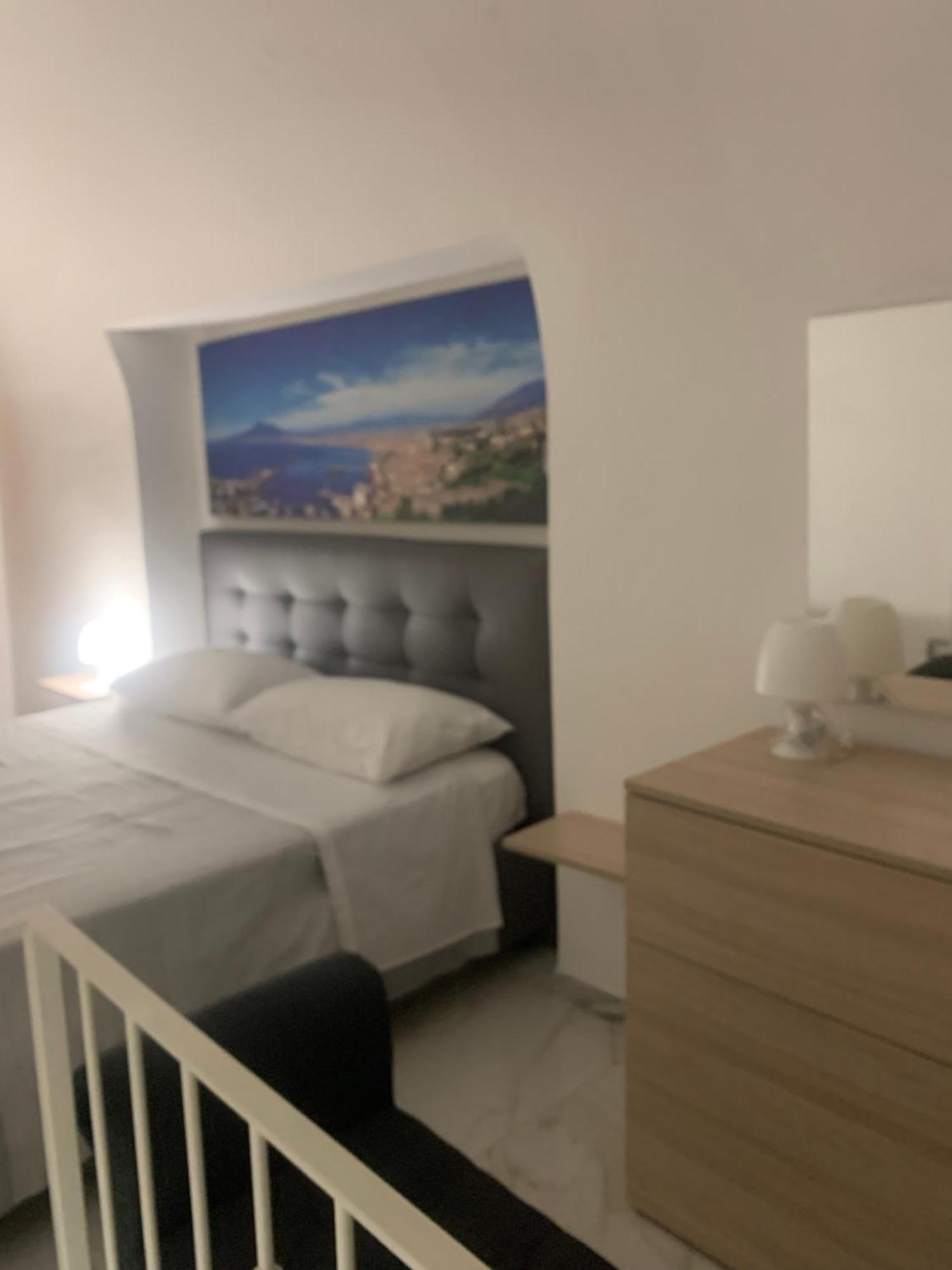 Appartement Viky House Chiaja 1 à Naples Extérieur photo